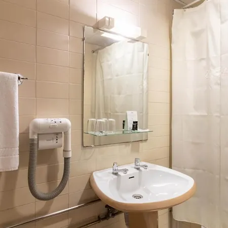 Hotel A.s. 2*