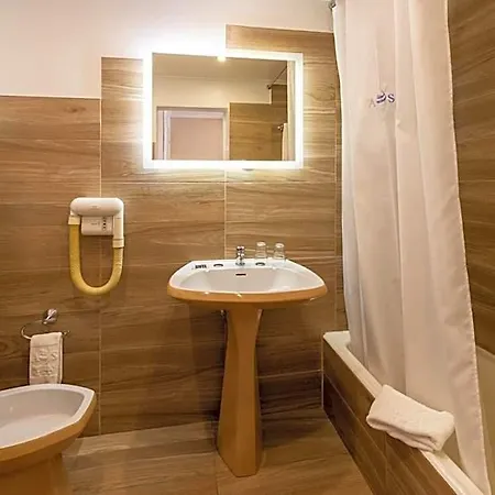 Hotel A.s. 2*